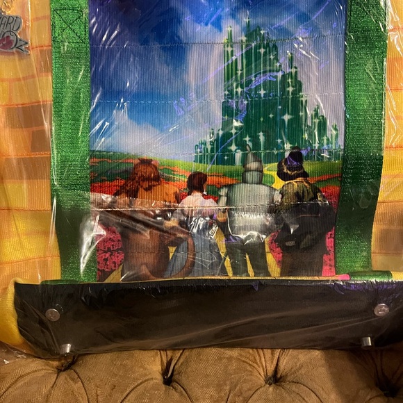 NWT Harveys Wizard of Oz Poster Tote - Picture 3 of 4